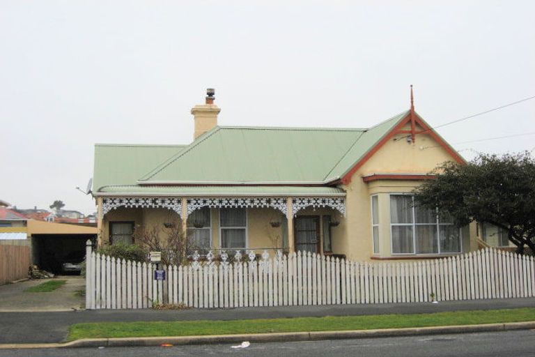 Photo of property in 17 Queens Drive, Saint Kilda, Dunedin, 9012