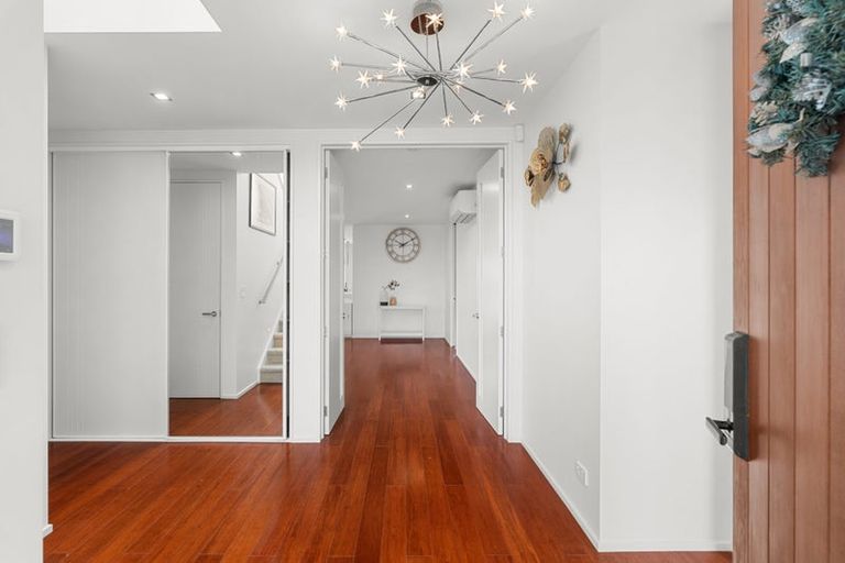 Photo of property in 1 Canter Lane, Aidanfield, Christchurch, 8025