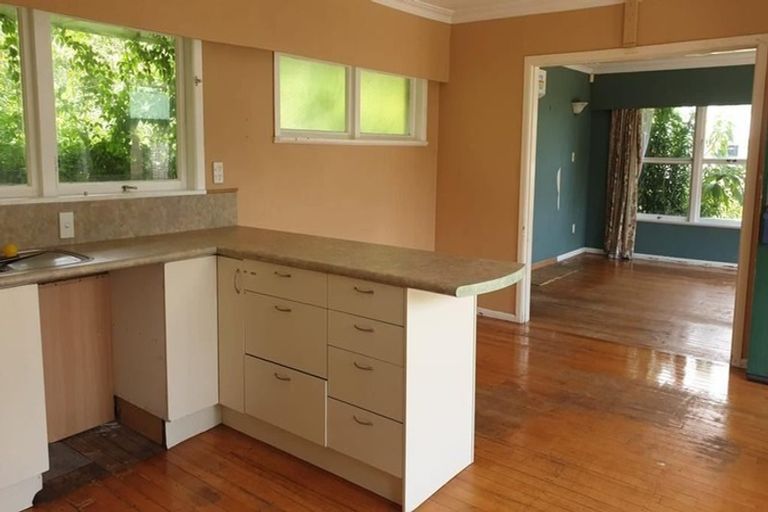 Photo of property in 83 Arimu Road, Papakura, 2110