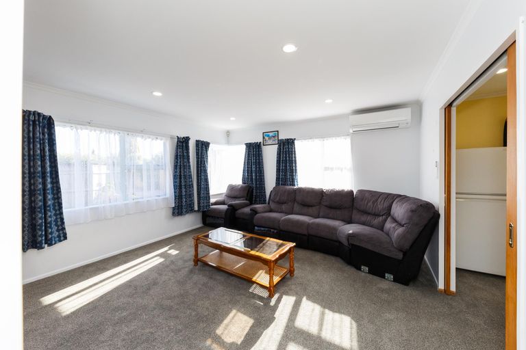 Photo of property in 16 Karamu Avenue, Takaro, Palmerston North, 4410