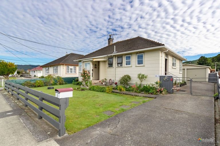 Photo of property in 1 Butler Street, Naenae, Lower Hutt, 5011