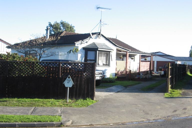 Photo of property in 17 Southview Place, Wattle Downs, Auckland, 2102