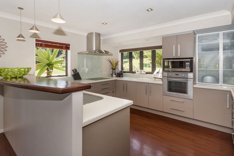 Photo of property in 58 Medhurst Road North, Bombay, 2675