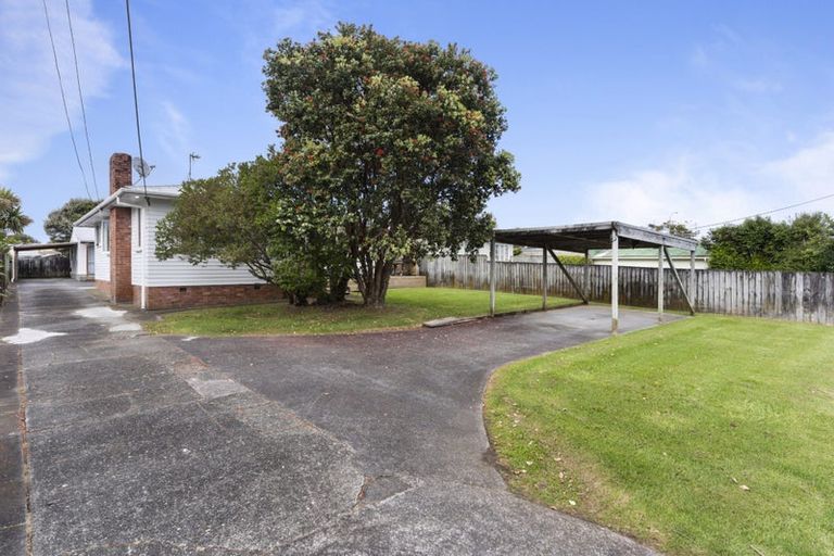Photo of property in 20 Stokes Avenue, Te Atatu Peninsula, Auckland, 0610