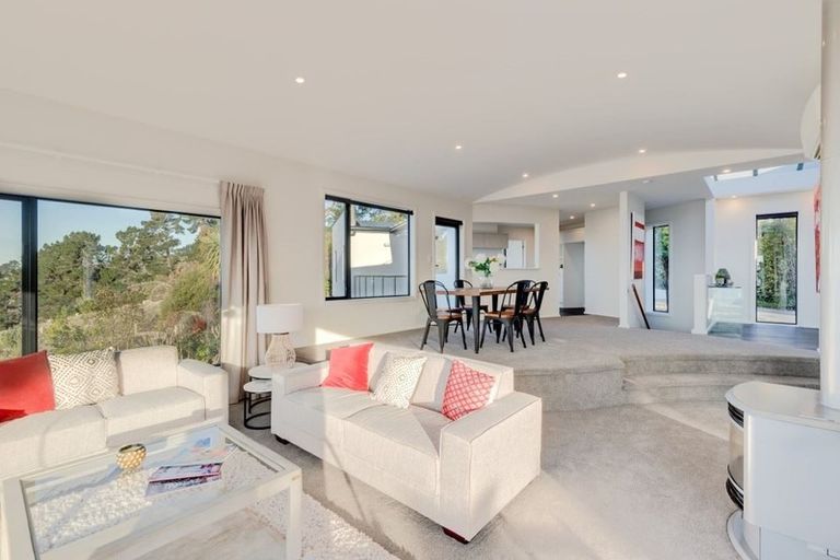 Photo of property in 4 Gardenhill Lane, Redcliffs, Christchurch, 8081