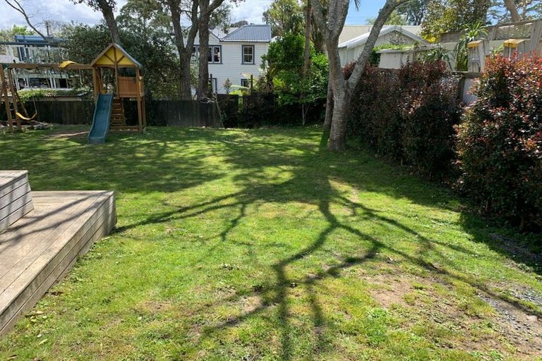 Photo of property in 24 Saint Leonards Road, Devonport, Auckland, 0624