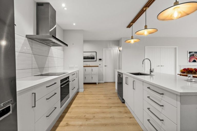 Photo of property in 22 Quarry Ridge, Poraiti, Napier, 4182