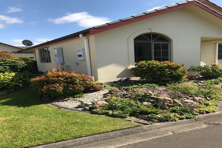 Photo of property in Orange Grove Village, 41/22 Pyes Pa Road, Pyes Pa, Tauranga, 3112