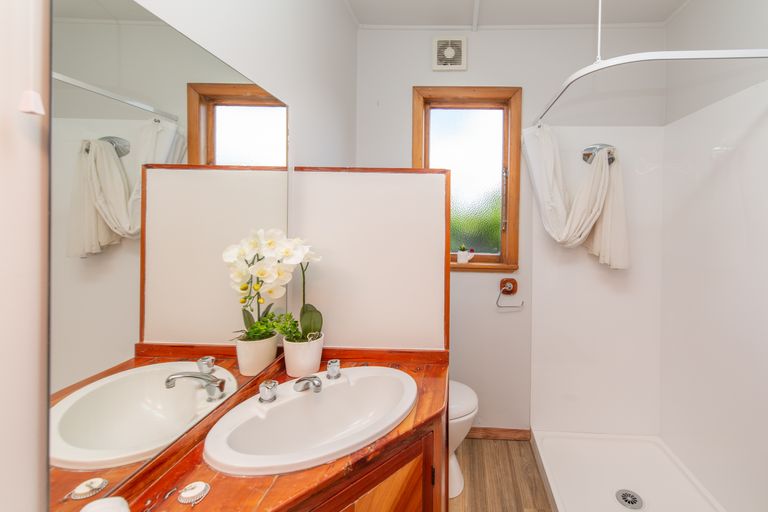 Photo of property in 2/146 Beach Road, North New Brighton, Christchurch, 8083