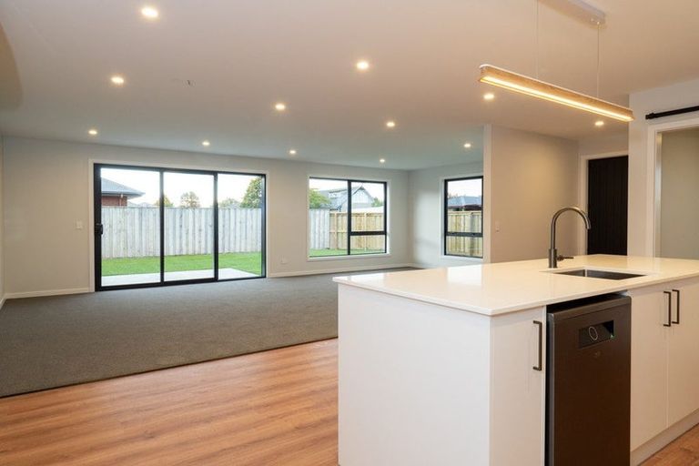 Photo of property in 5 Meadow Lane, Tinwald, Ashburton, 7700