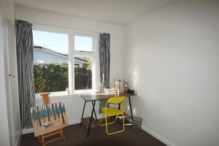 Photo of property in 9 Verran Place, Fendalton, Christchurch, 8052