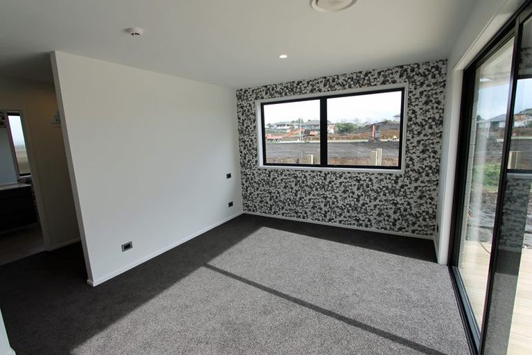 Photo of property in 1 Ashwood Lane, Bell Block, New Plymouth, 4312