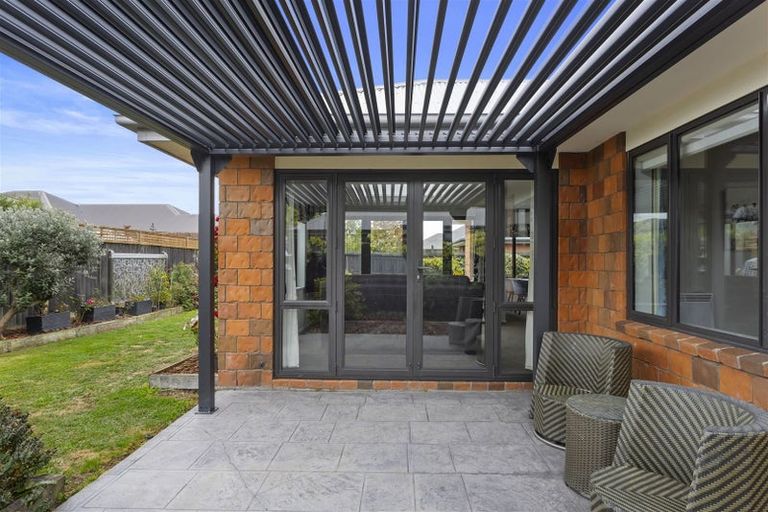 Photo of property in 6 Taiwhenua Street, Rangiora, 7400