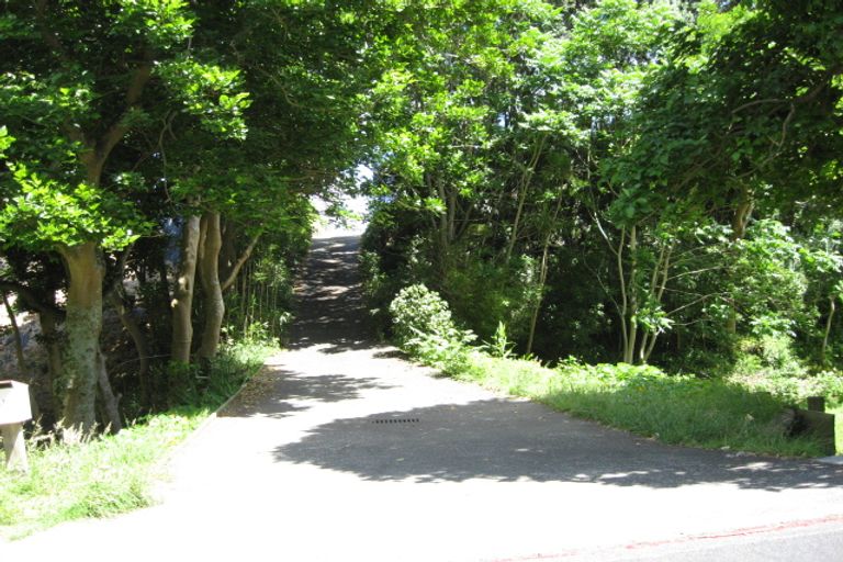 Photo of property in 363 Motutara Road, Muriwai, Waimauku, 0881