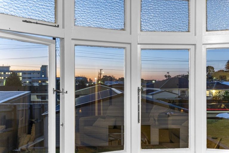 Photo of property in 145 Clawton Street, Westown, New Plymouth, 4310