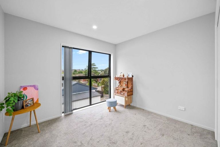 Photo of property in 11b Kimdale Place, Totara Heights, Auckland, 2105