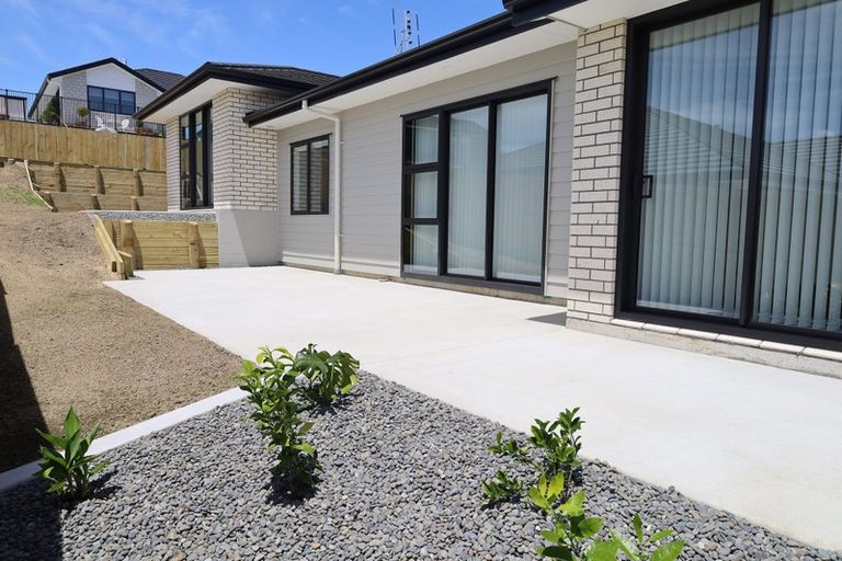 Photo of property in 8 Herring Place, Omokoroa, 3114