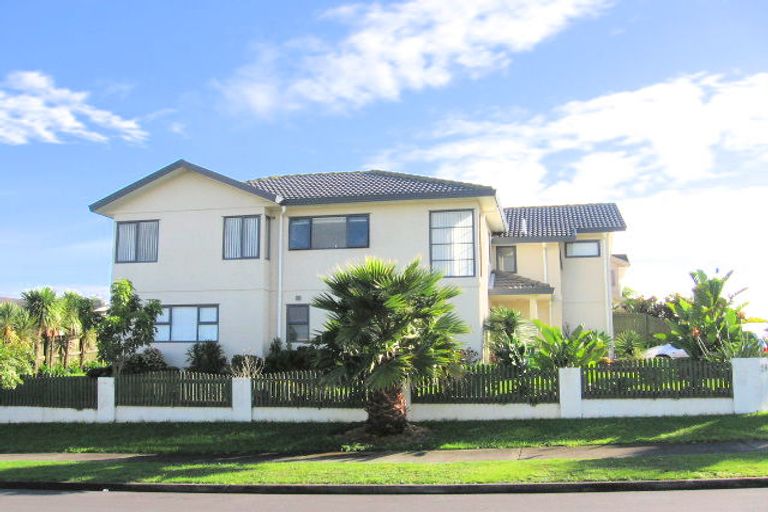 Photo of property in 59 Ransom Smyth Drive, Goodwood Heights, Auckland, 2105