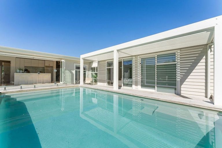 Photo of property in 202 Valley Road, Mount Maunganui, 3116