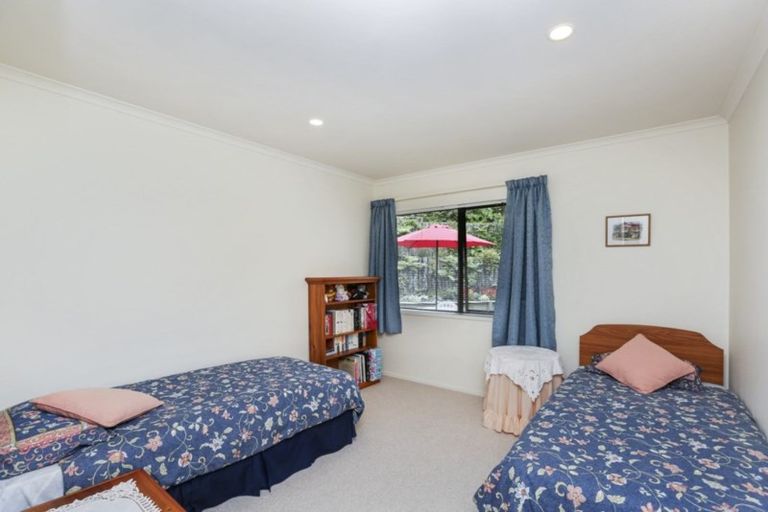 Photo of property in 10 Kororako Grove, Whalers Gate, New Plymouth, 4310