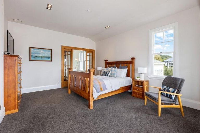 Photo of property in 17 Austin Street, Mount Victoria, Wellington, 6011