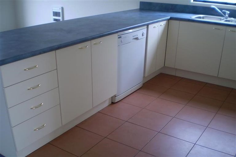 Photo of property in 64 Milns Road, Halswell, Christchurch, 8025