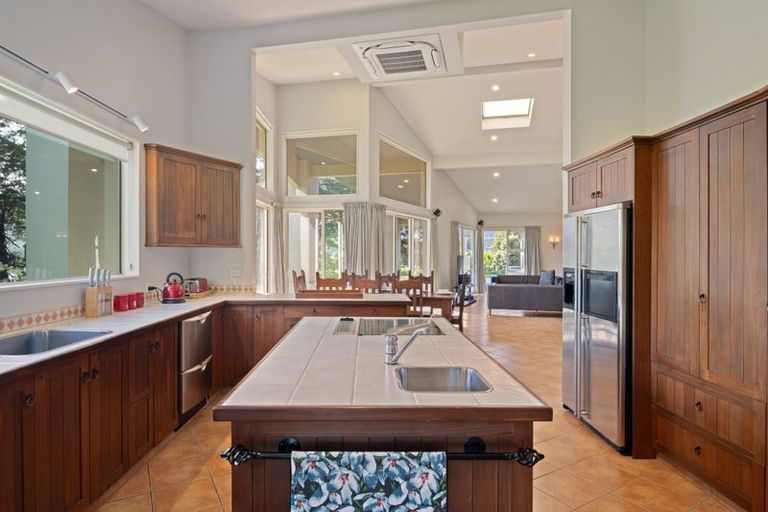 Photo of property in 5564 Kenepuru Road, Waitaria Bay, Picton, 7282