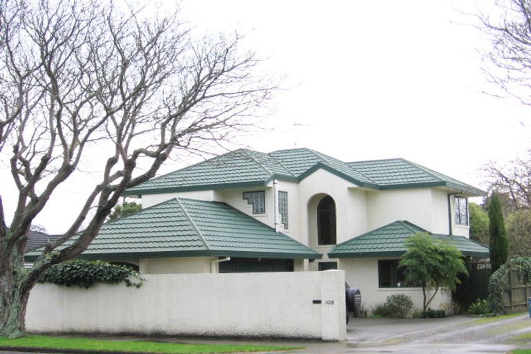 Photo of property in 105 Pahiatua Street, Hokowhitu, Palmerston North, 4410