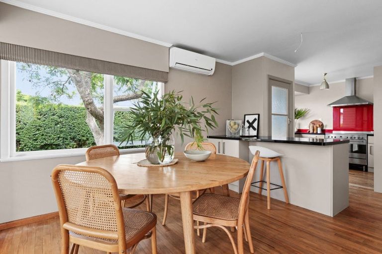 Photo of property in 16a Howard Road, Taradale, Napier, 4112