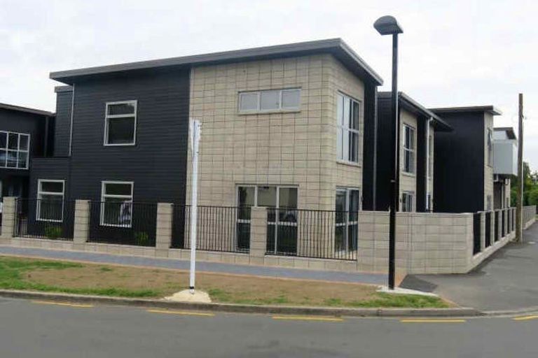 Photo of property in 1/100 Knighton Road, Hillcrest, Hamilton, 3216