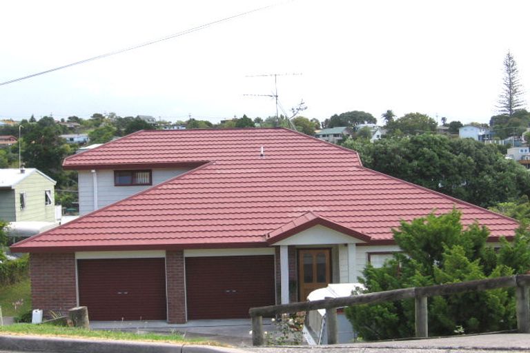 Photo of property in 27 Philson Terrace, Browns Bay, Auckland, 0630