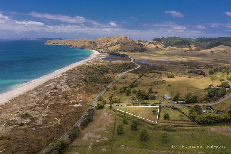 Photo of property in 8 White Rocks Rise, Kuaotunu, Whitianga, 3592