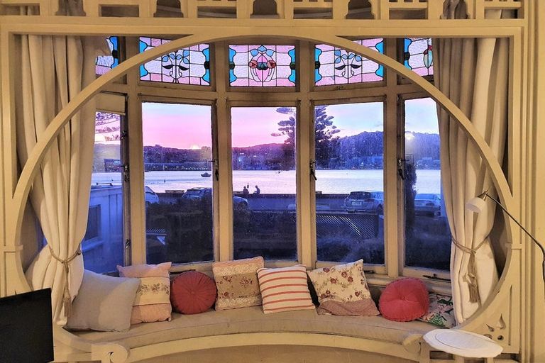 Photo of property in 294 Oriental Parade, Oriental Bay, Wellington, 6011