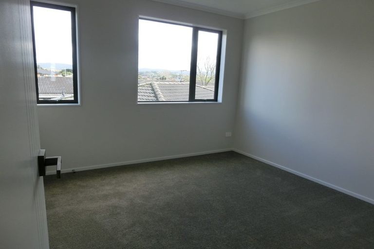 Photo of property in 8/66 Swanson Road, Henderson, Auckland, 0610