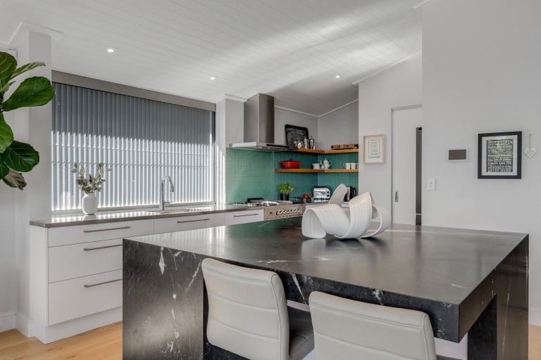 Photo of property in 23 Rangitoto View Road, Cockle Bay, Auckland, 2014