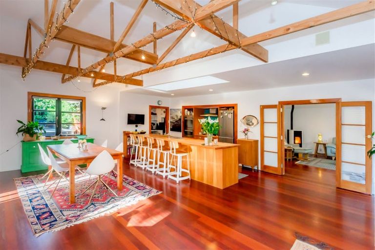 Photo of property in 48 Margaret Road, Raumati Beach, Paraparaumu, 5032