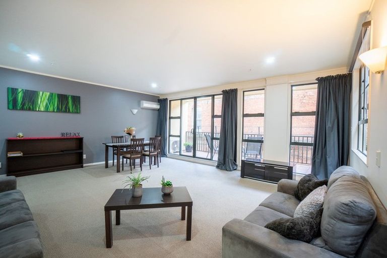 Photo of property in Maddison Apartments, 1/6f Queen Street, Palmerston North, 4410