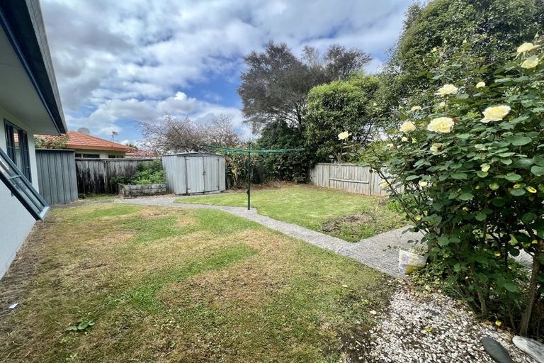 Photo of property in 6 Halcione Close, Flagstaff, Hamilton, 3210