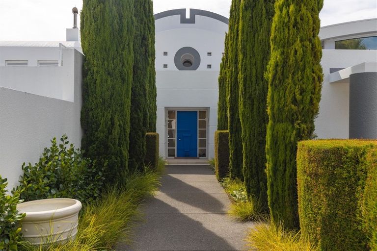 Photo of property in 135 Main Road, Redcliffs, Christchurch, 8081