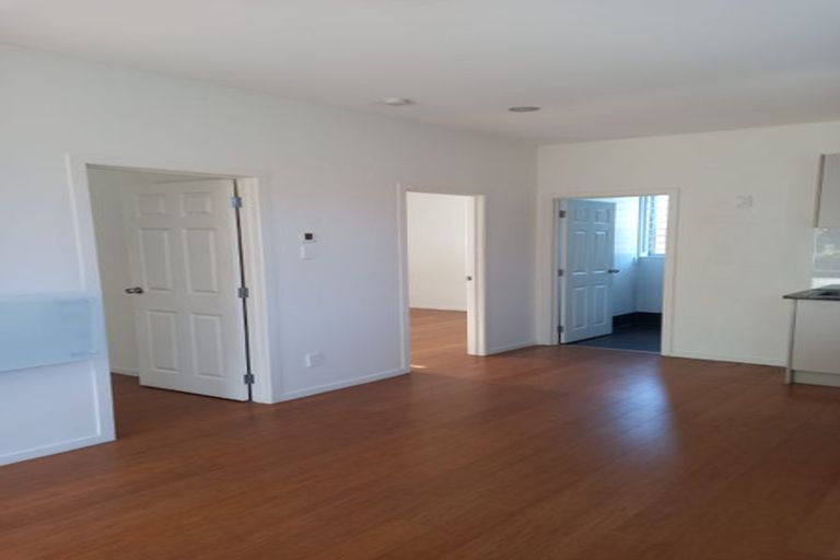 Photo of property in 11 Holden Place, Manukau, Auckland, 2025