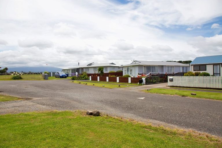 Photo of property in 49 Brennan Place, Opunake, 4616