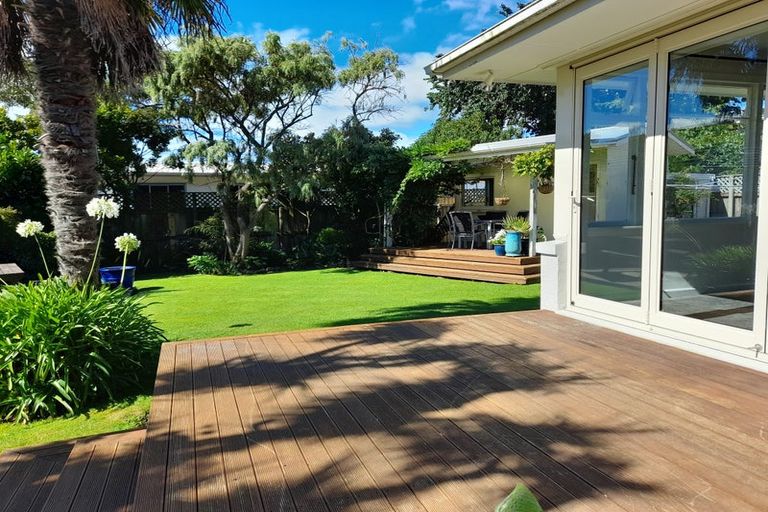 Photo of property in 43 Colenso Street, Sumner, Christchurch, 8081