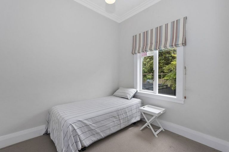 Photo of property in 4 Bond Street, Hamilton East, Hamilton, 3216