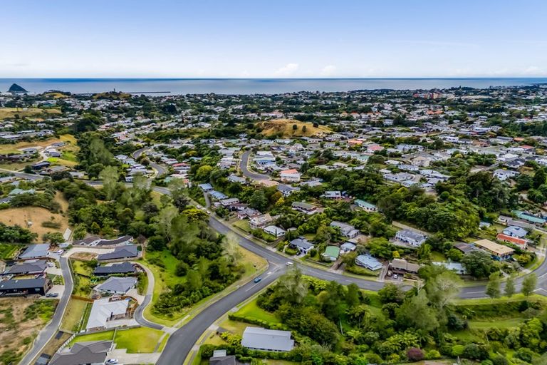 Photo of property in 81 Poplar Grove, Whalers Gate, New Plymouth, 4310