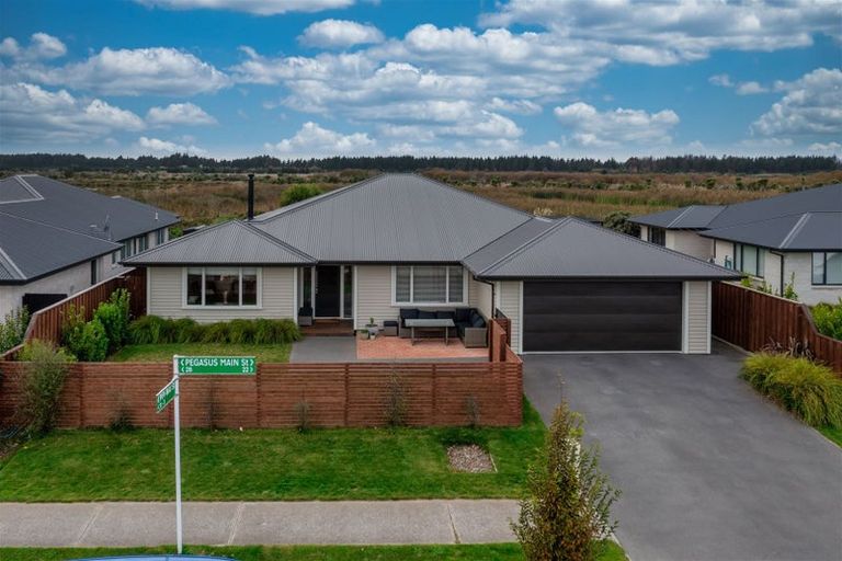 Photo of property in 24 Pegasus Main Street, Pegasus, 7612