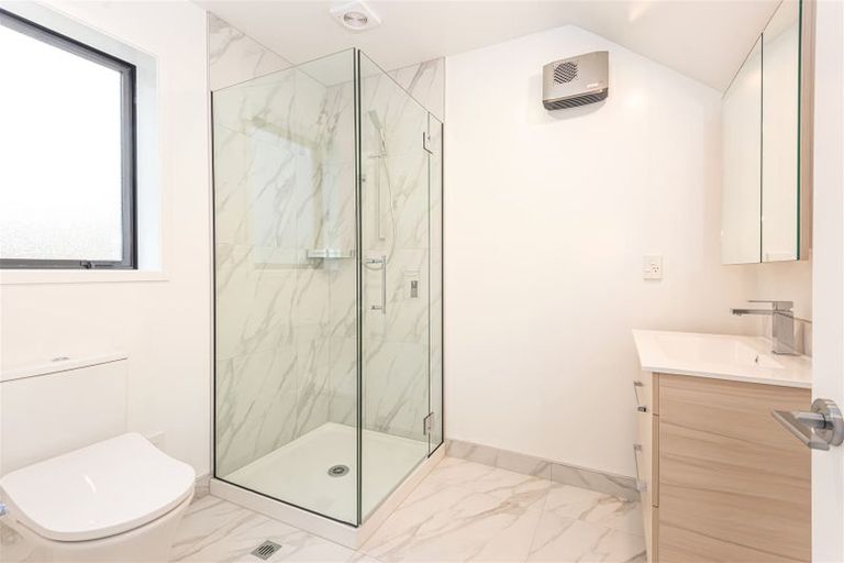 Photo of property in 9/180 Marine Parade, New Brighton, Christchurch, 8083