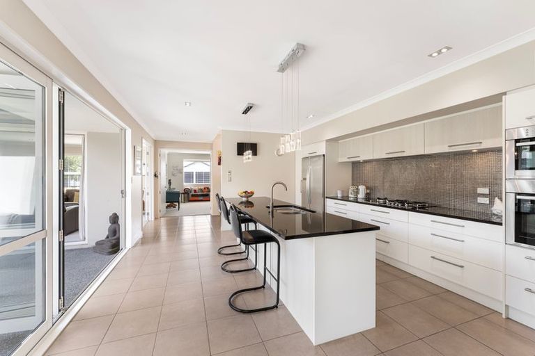 Photo of property in 21 Hyde Place, Halswell, Christchurch, 8025