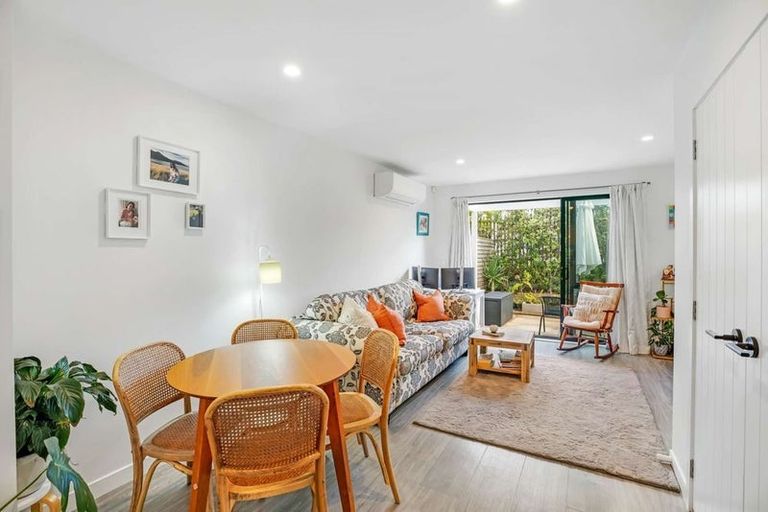 Photo of property in 2d Ellen Avenue, Hillcrest, Auckland, 0627