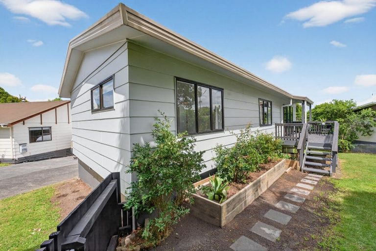 Photo of property in 22 Bay Vista Drive, Red Beach, 0932