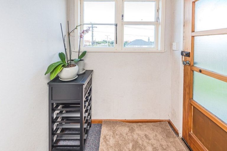 Photo of property in 86 Swiss Avenue, Gonville, Whanganui, 4501